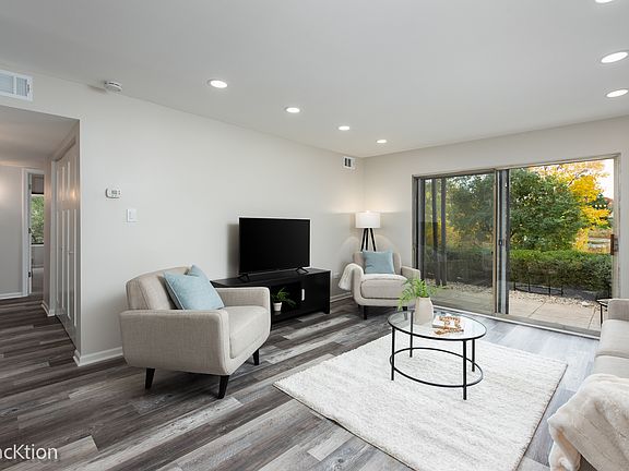 2nd image of 6157 Knoll Way Dr APT 103