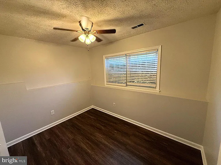 11512 Woodland View Dr — Photo 12