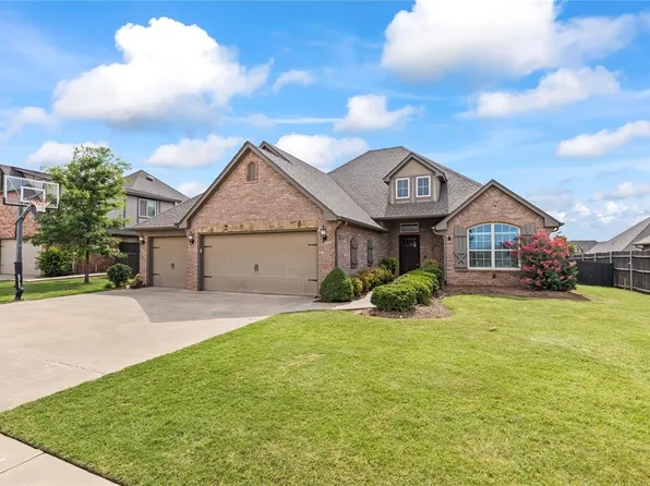 4817 Champlain Pl, Edmond, OK 73025