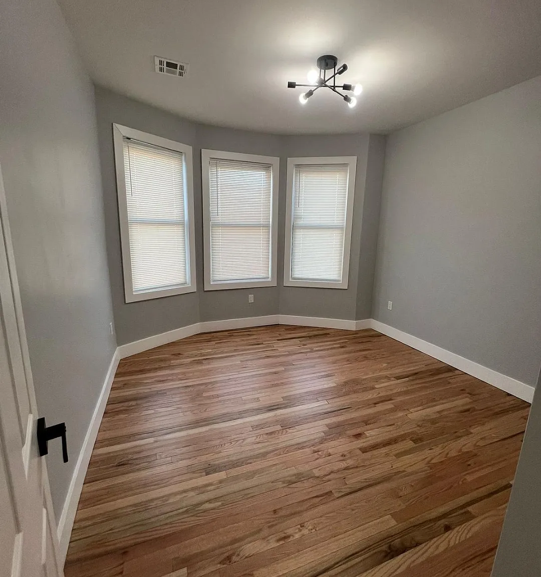 3 bed, $2,600 — Photo 2