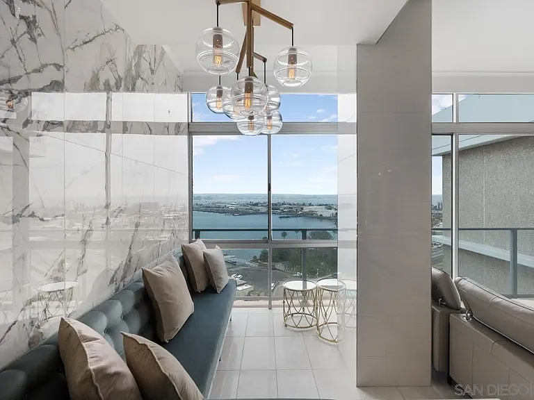 1820 Avenida Del Mundo #1605 — Photo 12