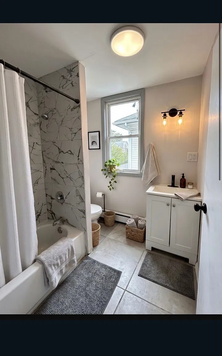 3 bed, $2,100 — Photo 3