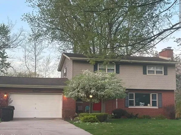 4609 W Wackerly St, Midland, MI 48640
