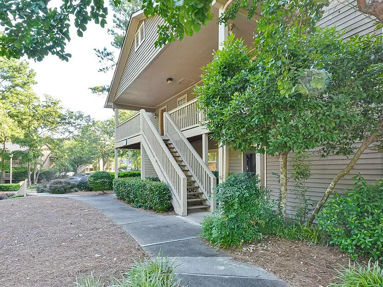 1904 Country Park Dr SE — Photo 3