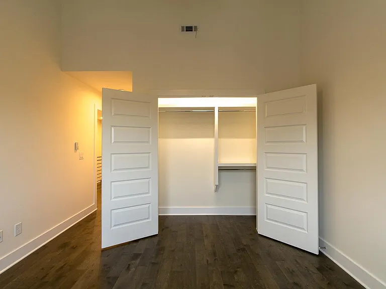 701 James Ave — Photo 17