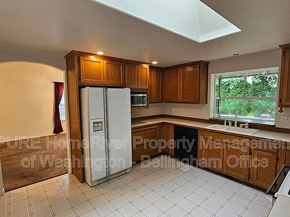 4th image of 613 Cedar Tree Dr