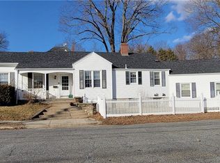 100 Broad St, Killingly, CT 06239