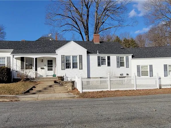 100 Broad Street, Killingly, CT 06239