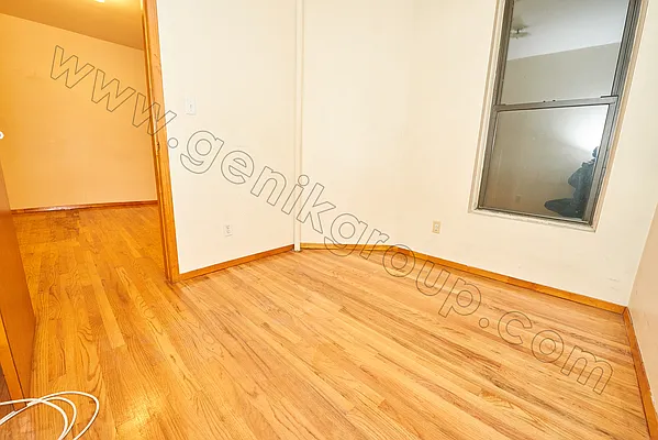 Rented by Genik Group Corp | media 32