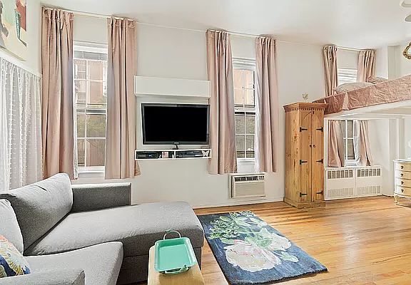 2nd image of 234 E 35th St APT 9-F