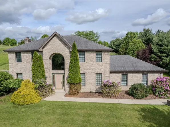 1061 Frye Rd, Jeannette, PA 15644