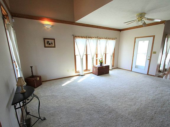 5th image of 412 Brice Ct