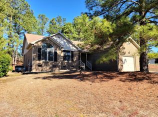 5061 Waterford Dr, Fayetteville, NC 28303