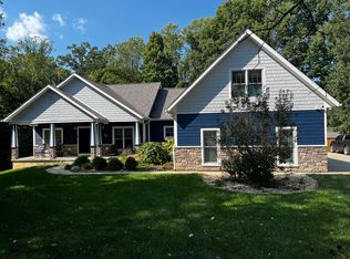 4356 W McHaffey Woods Dr, Bloomington, IN 47403