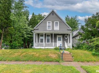 1404 9th St, Moline, IL 61265