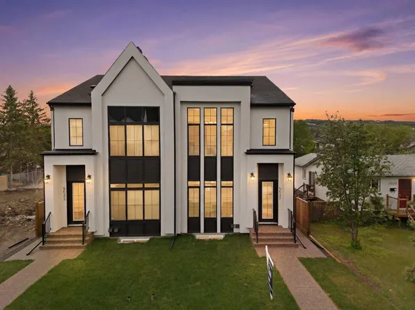 4537 NE 21st Ave NW, Calgary, AB T3B 0W1