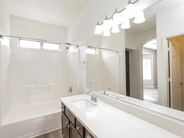 9419 W Elwood St — Photo 11