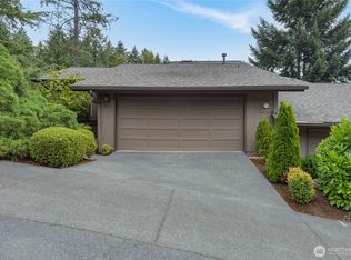 104 168th Ave NE, Bellevue, WA 98008