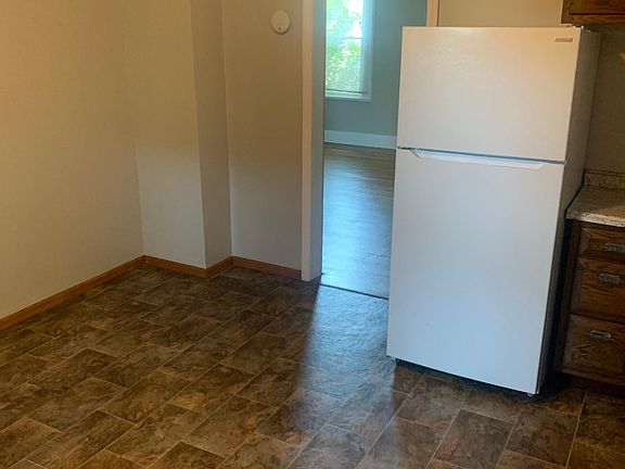 2nd image of 81 Elmendorf St Unit 1