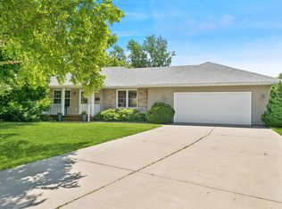 1306 Lakeside Cir, Buffalo, MN 55313