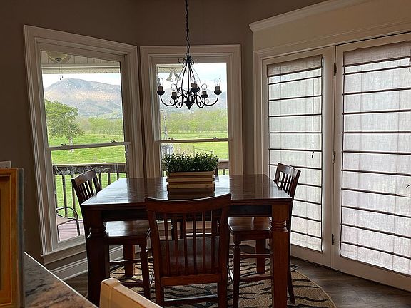 Breakfast area great view