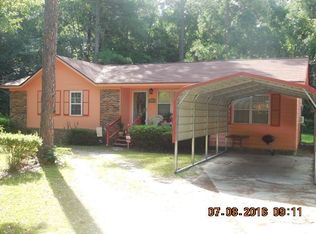 916 Magnolia Dr, Dublin, GA 31021