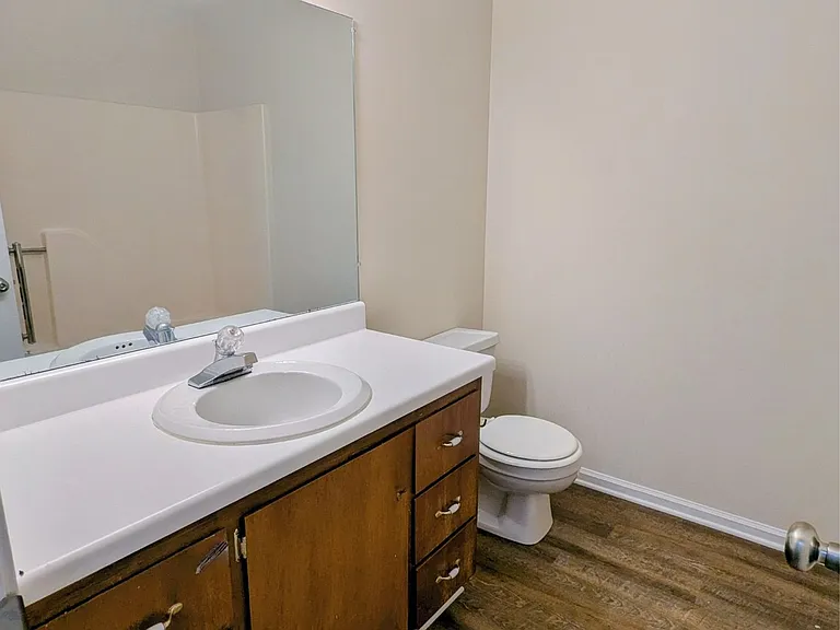 1030 Brookview Dr #21C — Photo 11