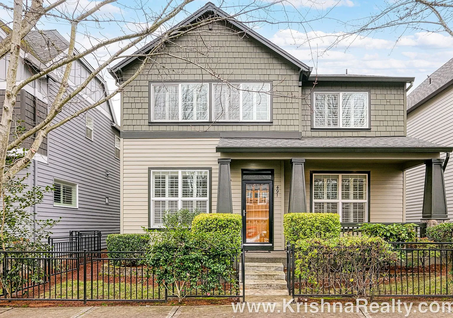 Beautiful 3 Bedroom | 3.5 Bathroom | Single Family Home | Large Bonus Room | Located In Quiet Ore... — Photo 1