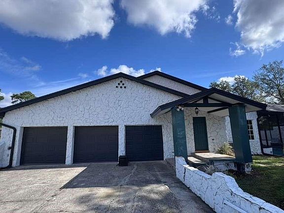 2nd image of 4627 WOODLOT COURT