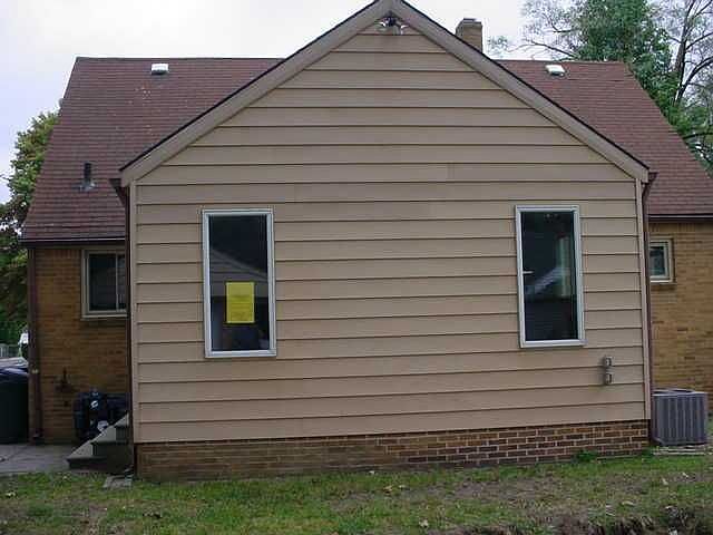 2nd image of 4903 Naomi Dr