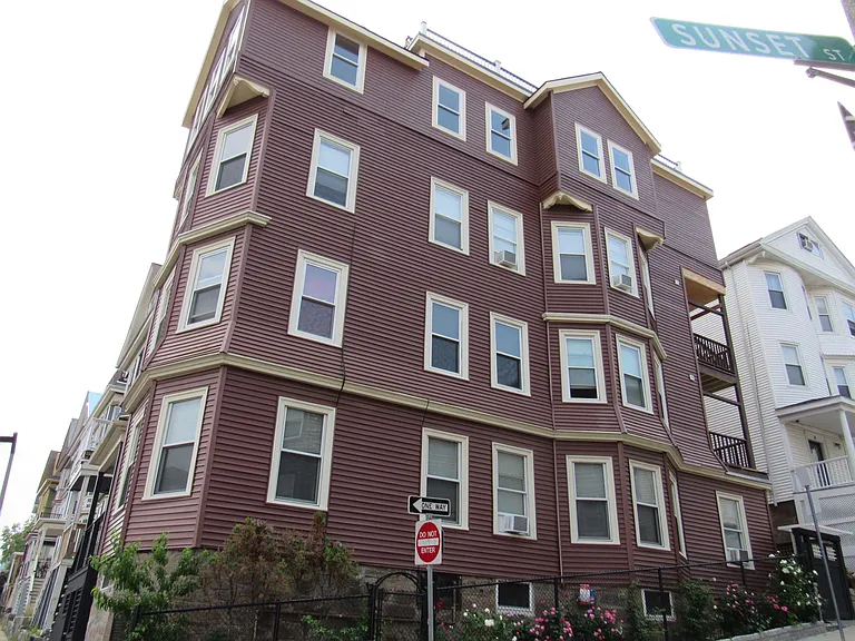 188 Hillside St #2 — Photo 16