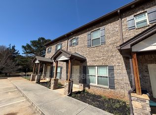 860 S Harkness St UNIT B, Jackson, GA 30233