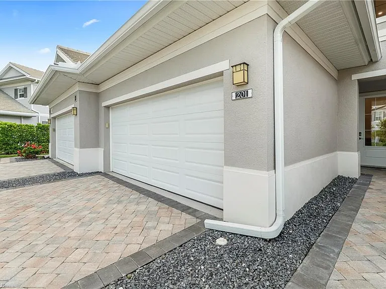 178 Indies Dr E #201 — Photo 4