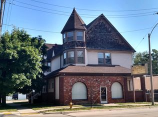 840 Oak St #2, Wyandotte, MI 48192