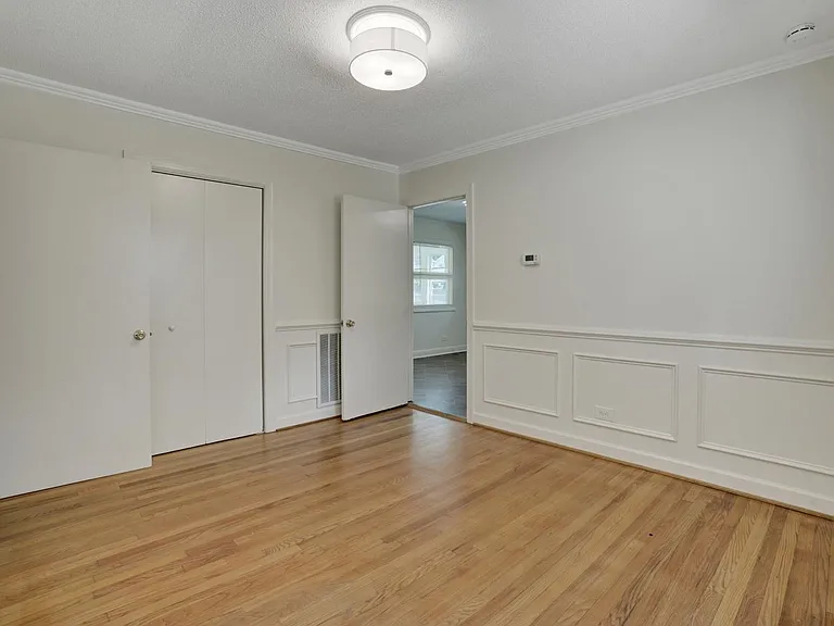 121 Marshdale Ave SW — Photo 29