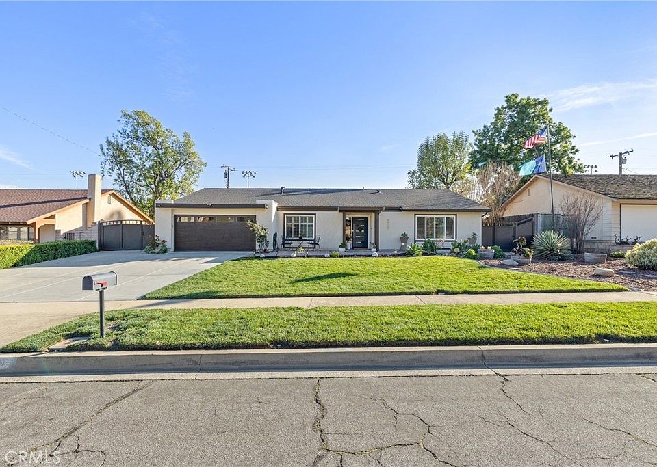 1st image of 8919 Alta Loma Dr