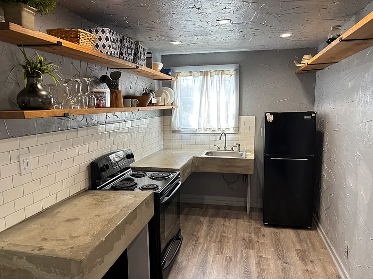 2019 McMillan Ave #2 — Photo 3