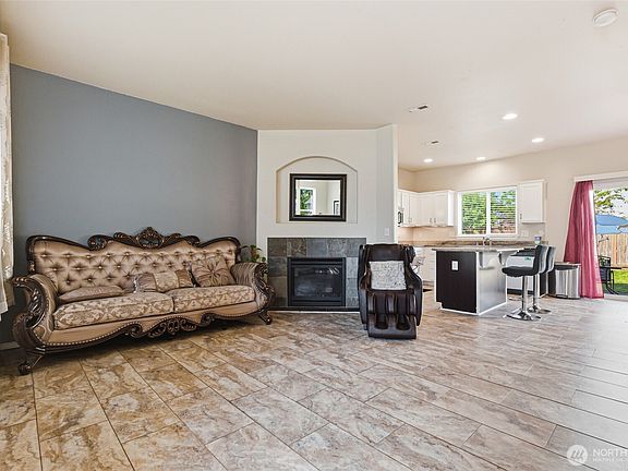 5th image of 1335 E 51st Street