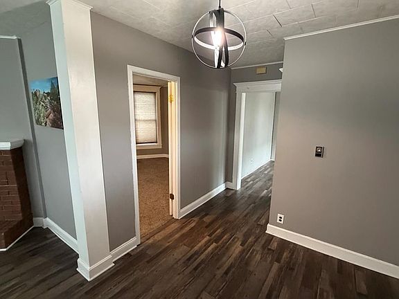 3rd image of 712 S Osteopathy Ave