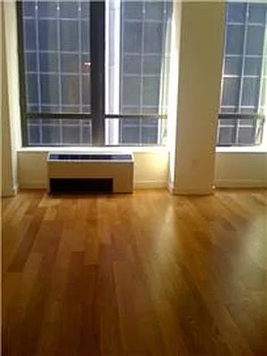 Rented by City Connections Realty | media 2