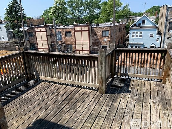 5th image of 1130 W Wrightwood Ave #3
