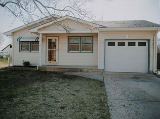 402 N Reno Ave, Burrton, KS 67020