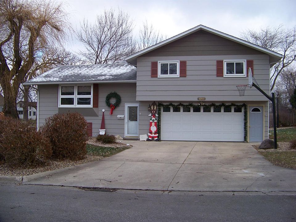 1st image of 1200 9th Ave N