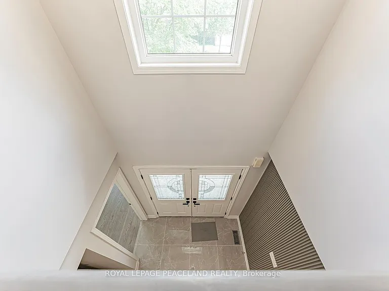 152 Flagstone Way — Photo 33
