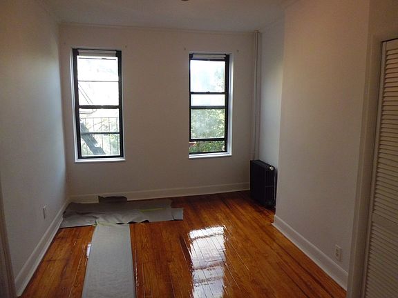 2nd image of 584 6th Ave APT 3