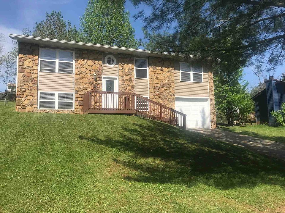 1st image of 460 N Kelli Dr