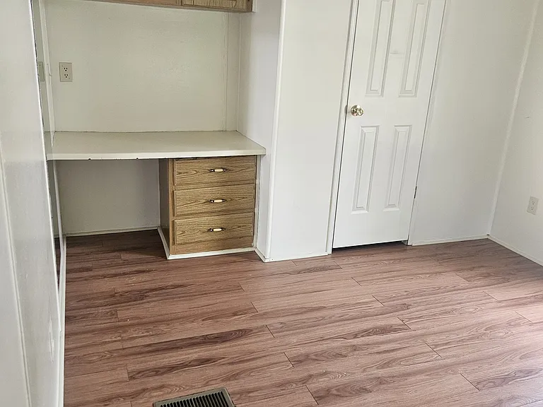 6386 Rollins Park Dr — Photo 12