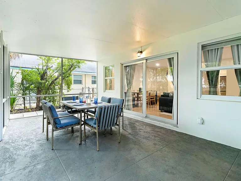 1216 Surf Rd — Photo 28