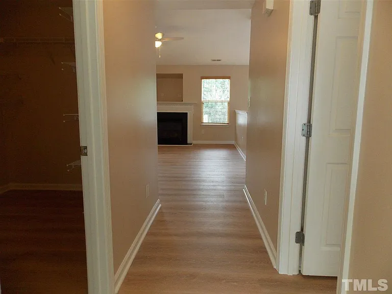 1741 E Honey Springs Ave — Photo 2