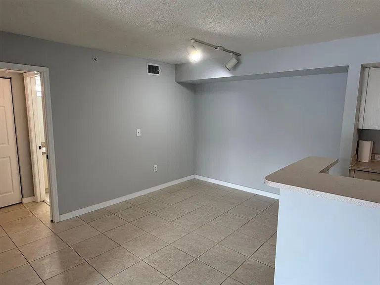 11165 SW 6th St #204 — Photo 24